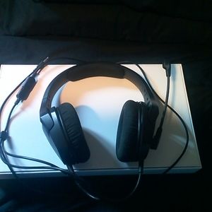 Gaming headphones
